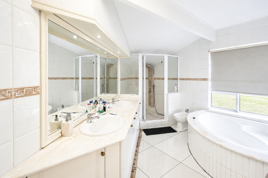 5 Bedroom Property for Sale in Selborne Eastern Cape